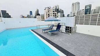 3A - 2 Bedroom Downtown Apartment With Shared Pool
