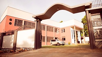 Stusky Lark Mini Hotel Seeta