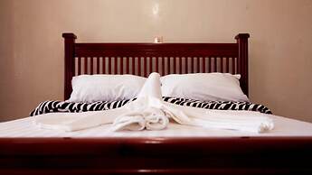 Stusky Lark Mini Hotel Seeta