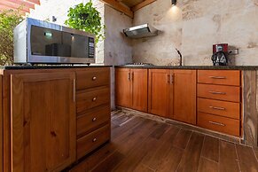 Room-cozy 1bd With Common Jacuzzi