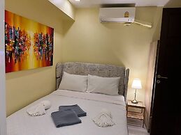6-35 - 3 Bdr Condo With Balcony and Shared Pool