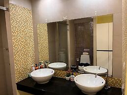 6-35 - 3 Bdr Condo With Balcony and Shared Pool
