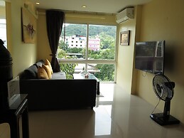 6-35 - 3 Bdr Condo With Balcony and Shared Pool