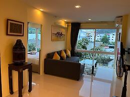 6-35 - 3 Bdr Condo With Balcony and Shared Pool