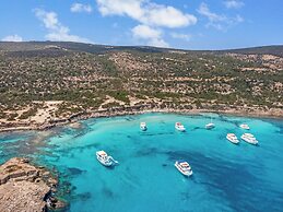 Sanders White Mountains - Charming Villa With Pool