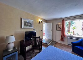 Aeneas' Landing Resort