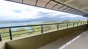 Hilltop Retreat