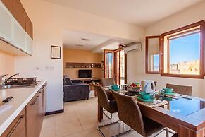 Harbour Views Gozitan Villa + Shared Pool