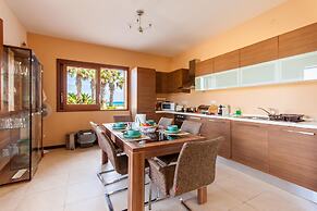 Harbour Views Gozitan Villa + Shared Pool