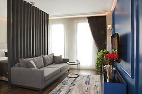 GARLON RESIDENCE