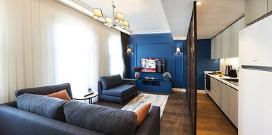 GARLON RESIDENCE