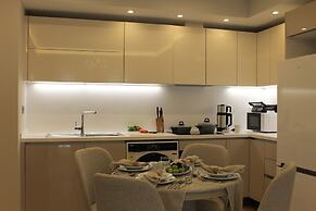 GARLON RESIDENCE