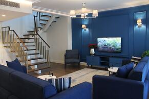 GARLON RESIDENCE