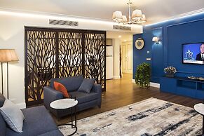 GARLON RESIDENCE