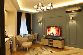 GARLON RESIDENCE