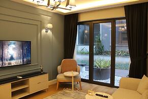 GARLON RESIDENCE