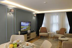 GARLON RESIDENCE