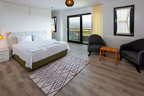 Beacon Hill Suites