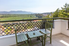 Beacon Hill Suites