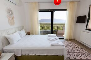 Beacon Hill Suites