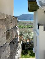 Beacon Hill Suites