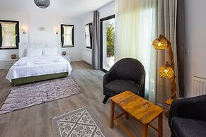 Beacon Hill Suites