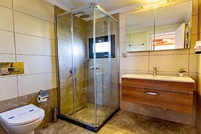 Beacon Hill Suites