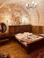 Lavinia Cappadocia