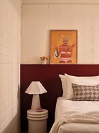 The Isla & Casita Motel