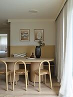 The Isla & Casita Motel