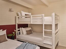 The Isla & Casita Motel