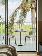 The Isla & Casita Motel