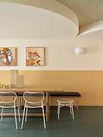 The Isla & Casita Motel