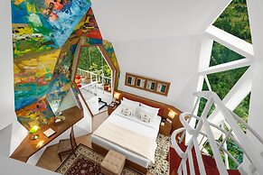 Tree of Life Eila Art Hotel
