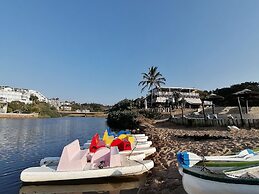 Crayfish Inn No.8