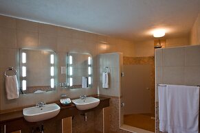 Amboseli Sopa Lodge