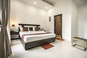 The Golden Sunrise Hotel