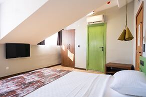 ASSOS TROY BEACH HOTEL