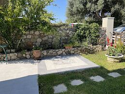 Flat - Sleeps 2 - Parking - Patio