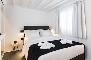 She Mykonos- Luxury Apartments