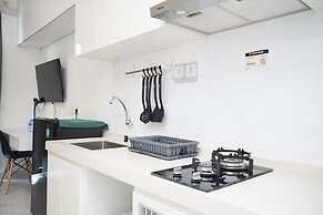 Nice And Restful Studio Sky House Bsd Apartment