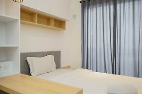Simply And Cozy Studio At Sky House Bsd Apartment