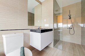 Spacious And Homey 3Br At Hillcrest House Apartment