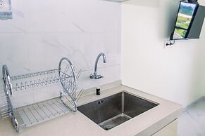 Studio With Cozy Design At Sky House Bsd Apartment