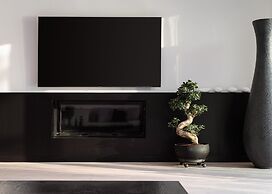 Black Stone Villa