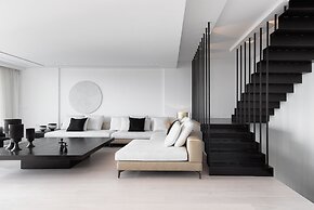Black Stone Villa
