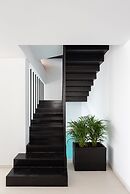 Black Stone Villa
