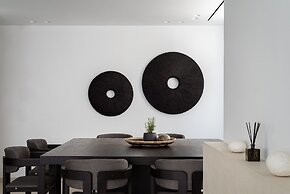 Black Stone Villa