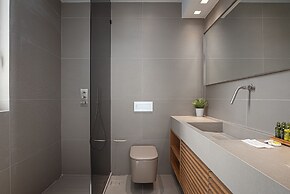 Black Stone Villa