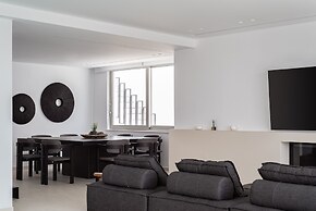 Black Stone Villa